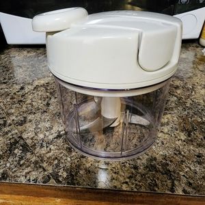 Pampered Chef Food Chopper